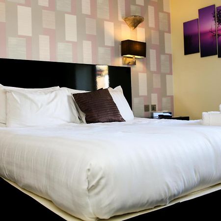 Oak Royal Hotel, Golf And Country Club Chorley  Exterior foto